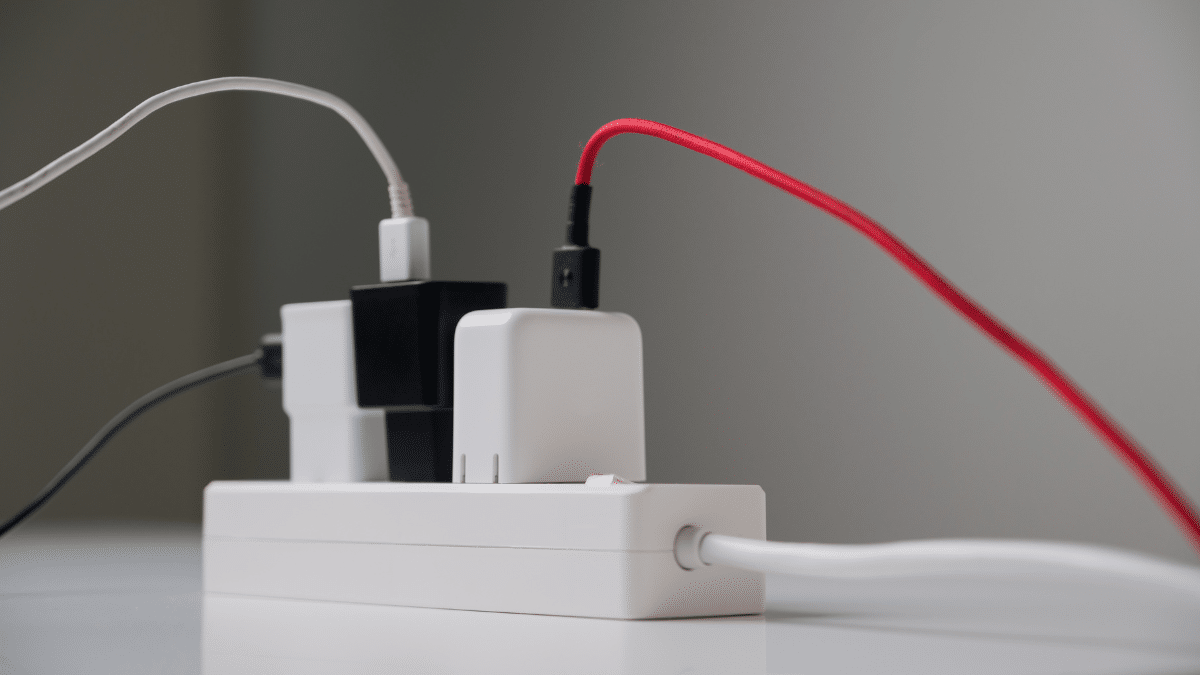 chargeur-a-vide-sur-multuprise