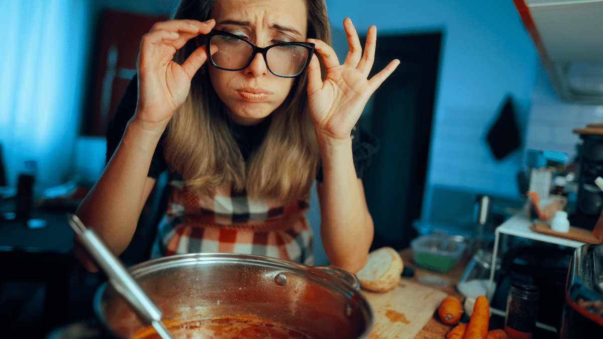probleme-de-buee-sur-les-lunettes-cuisine