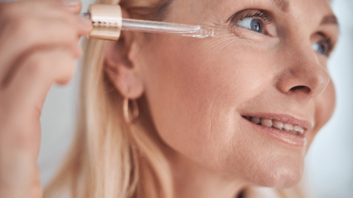 soin par serum qui repulpe, lisse et illumine, l’effet botox sans la seringue